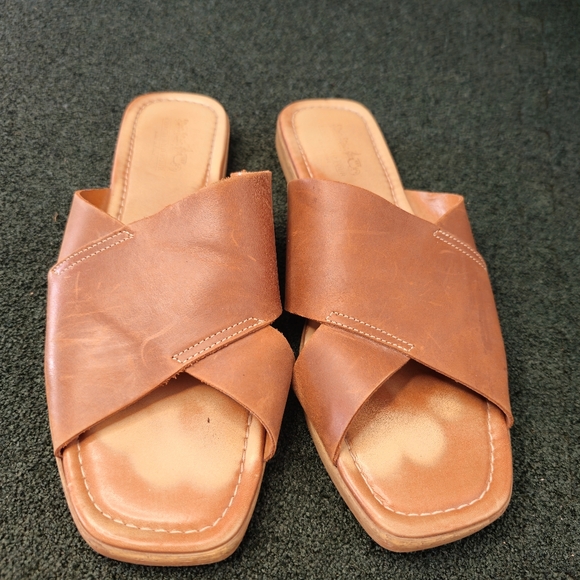 Coach And Four Made In Italy Tan Leather Slide Sandals Size 8.5 - Picture 1 of 7